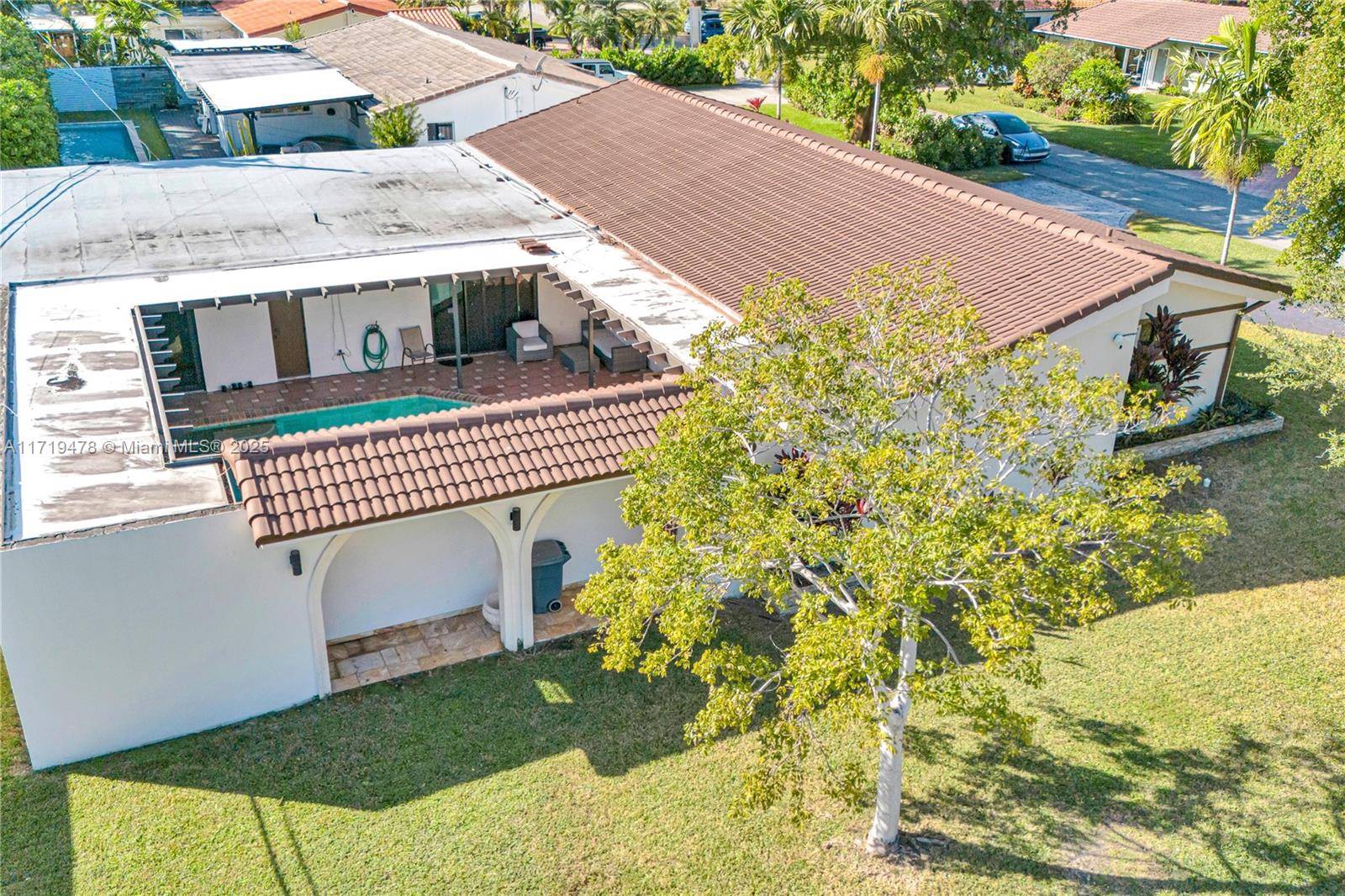 El Portal, FL 33150,420 NW 88th st