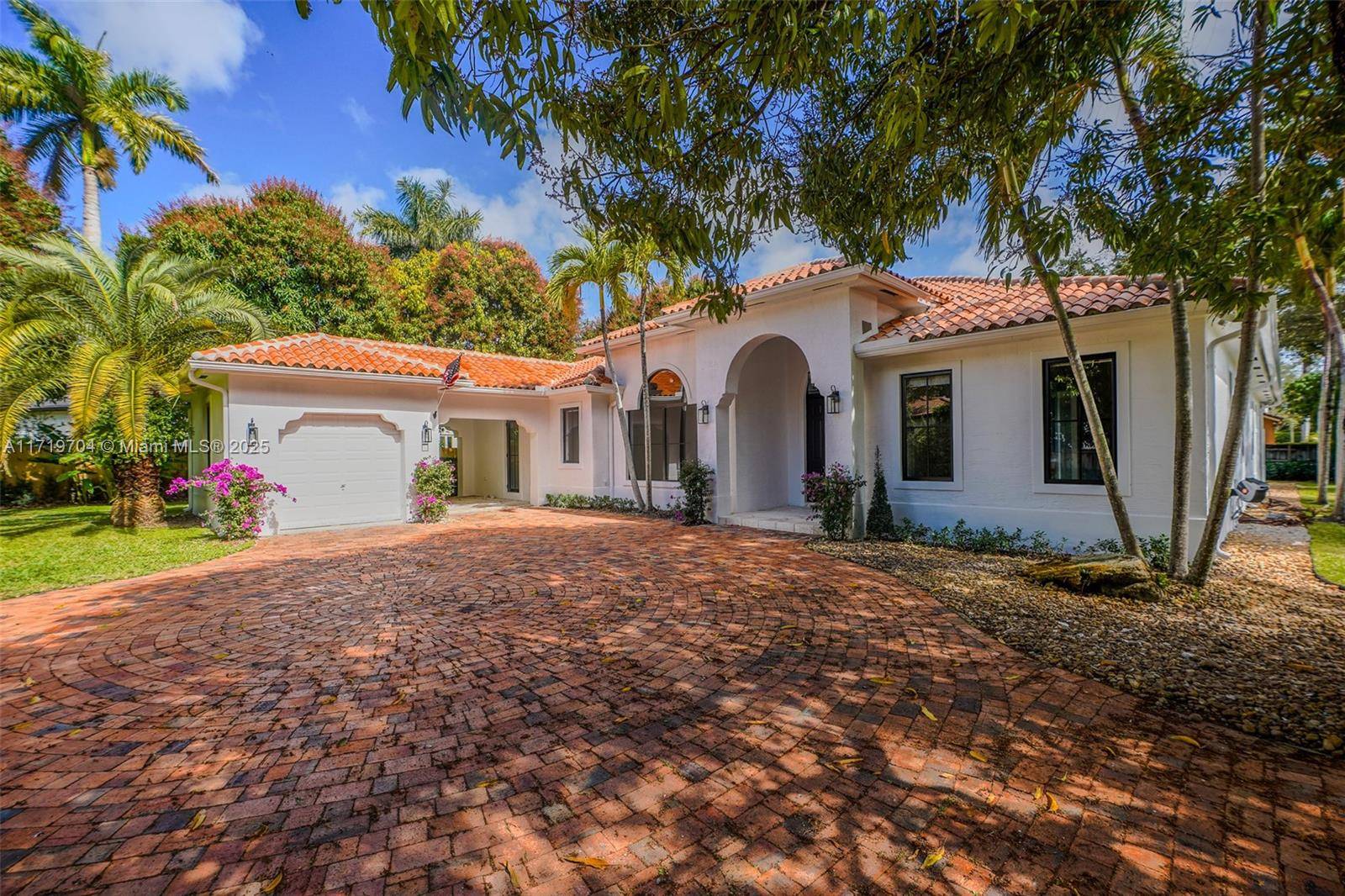 Palmetto Bay, FL 33157,7935 SW 168th St