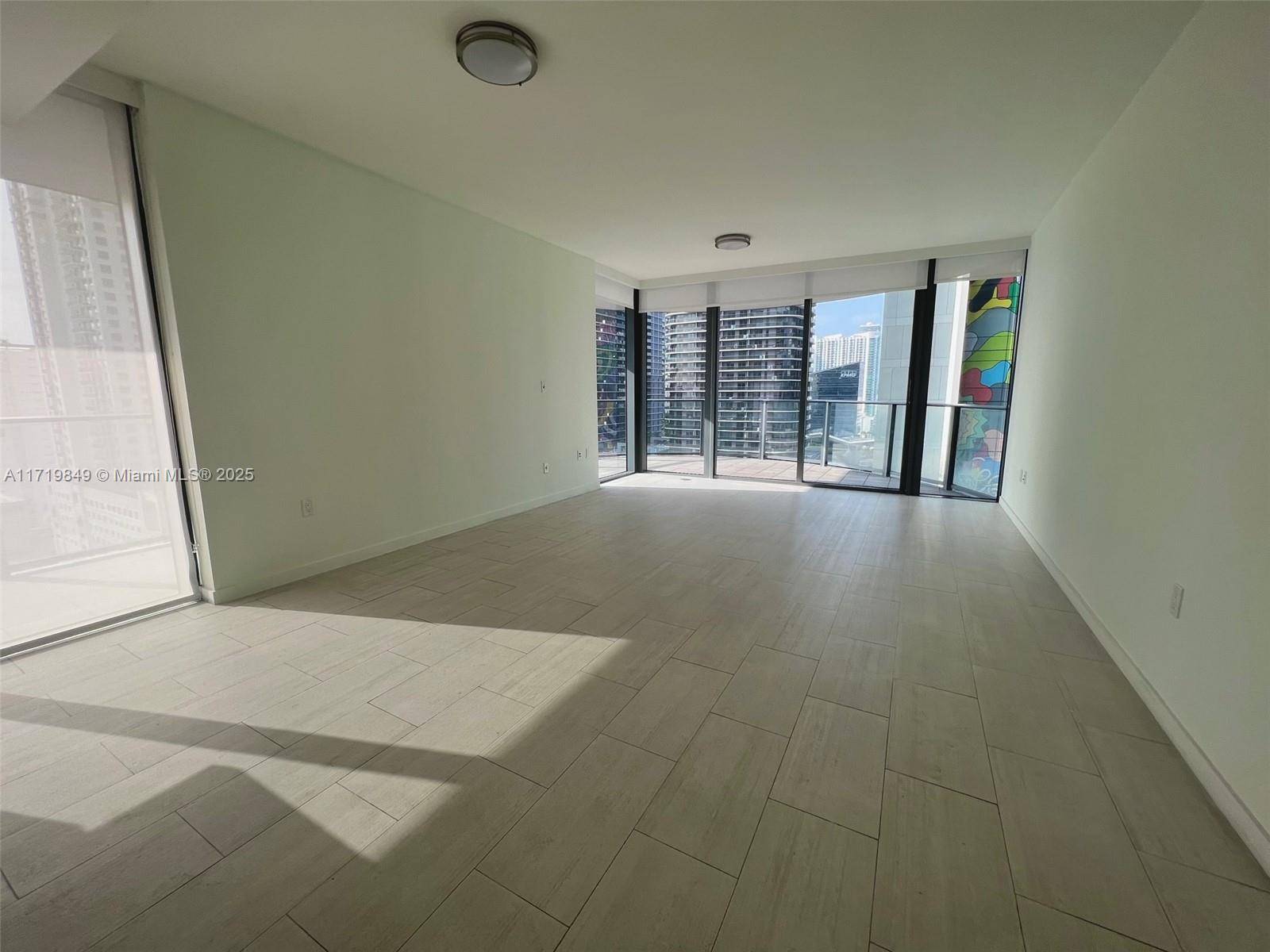 Miami, FL 33131,1000 Brickell Plz #1912