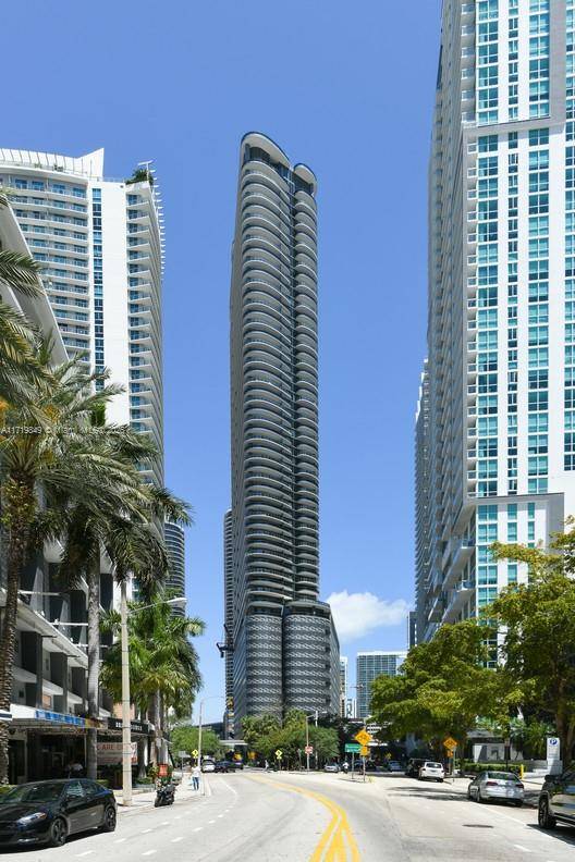 Miami, FL 33131,1000 Brickell Plz #1912