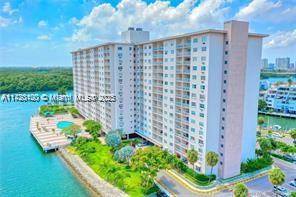 Sunny Isles Beach, FL 33160,400 Kings Point Dr #106