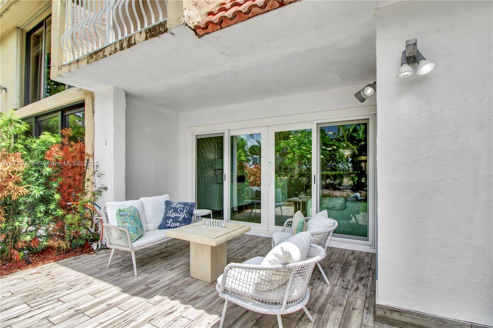 Aventura, FL 33180,20416 NE 34th Ct #17