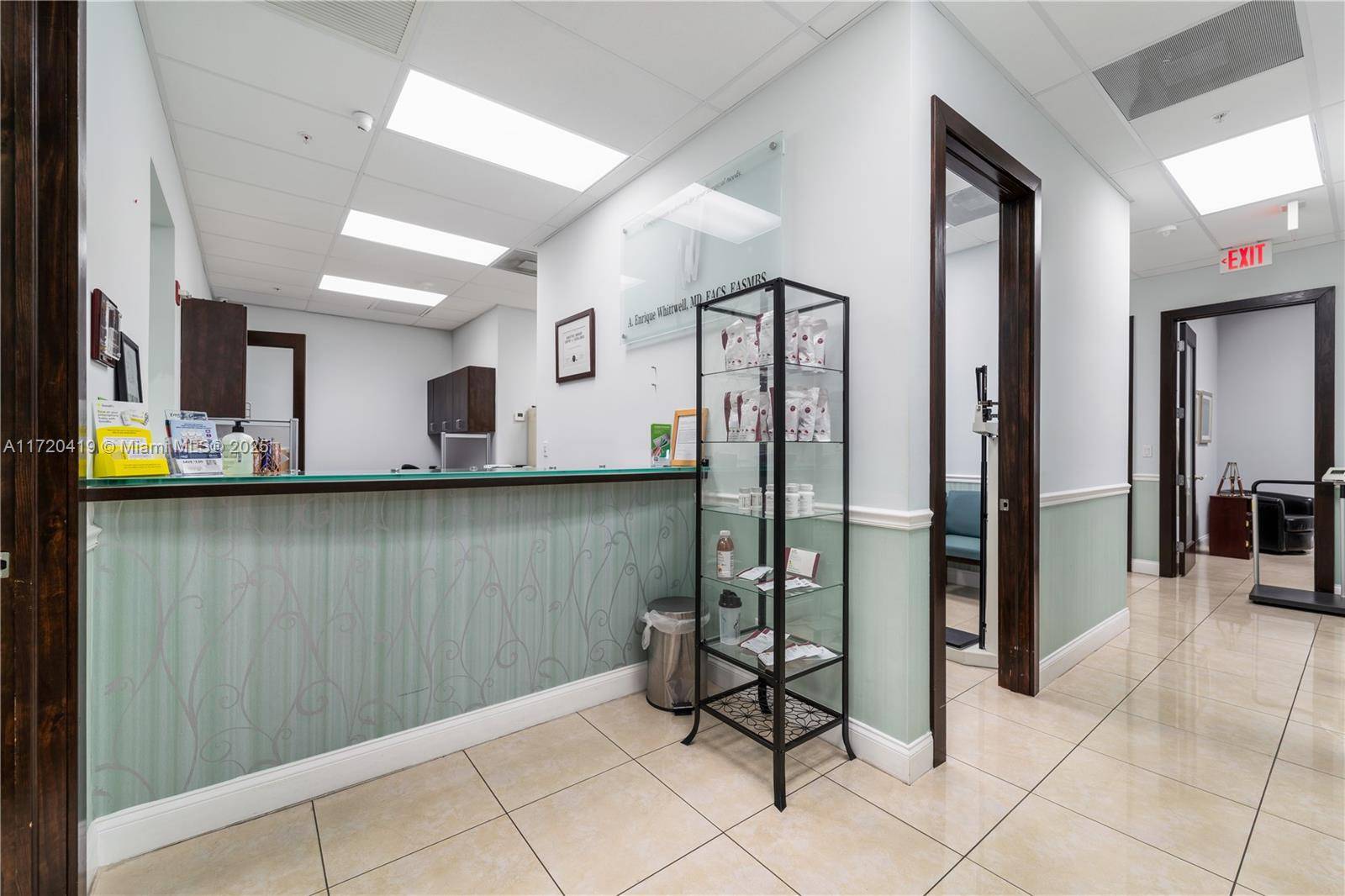 Coral Gables, FL 33143,6705 Red Rd #416