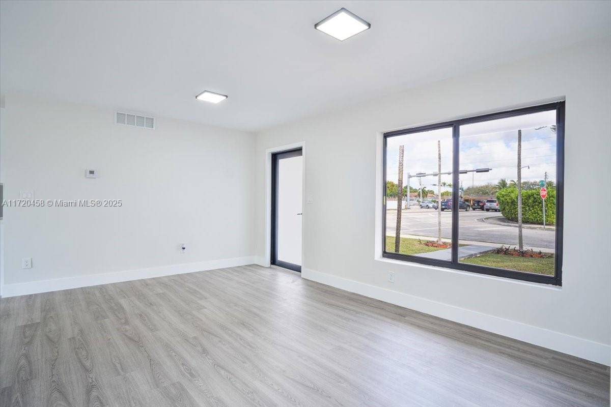Miami, FL 33157,10060 SW 152nd Ter