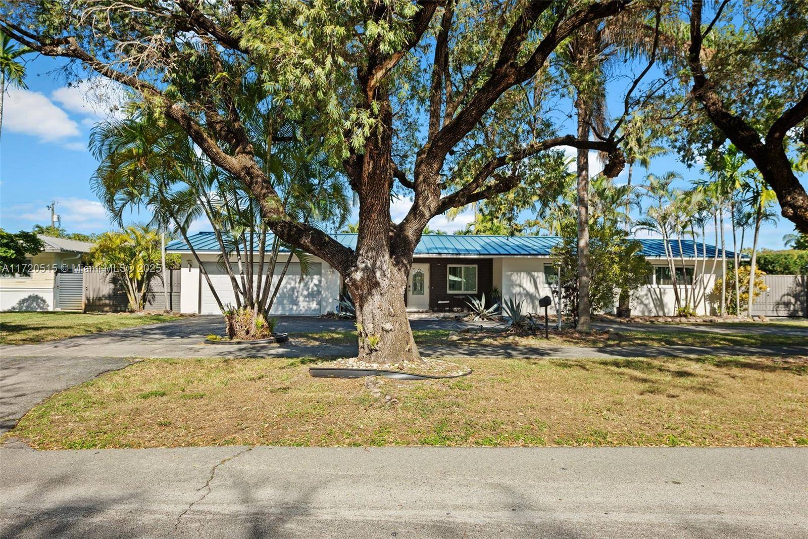 Miami Springs, FL 33166,1031 Redbird Ave