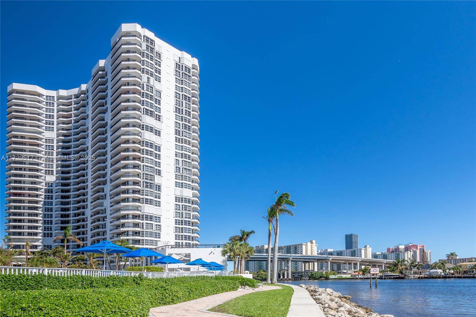Aventura, FL 33180,19195 NE 36th Ct #303
