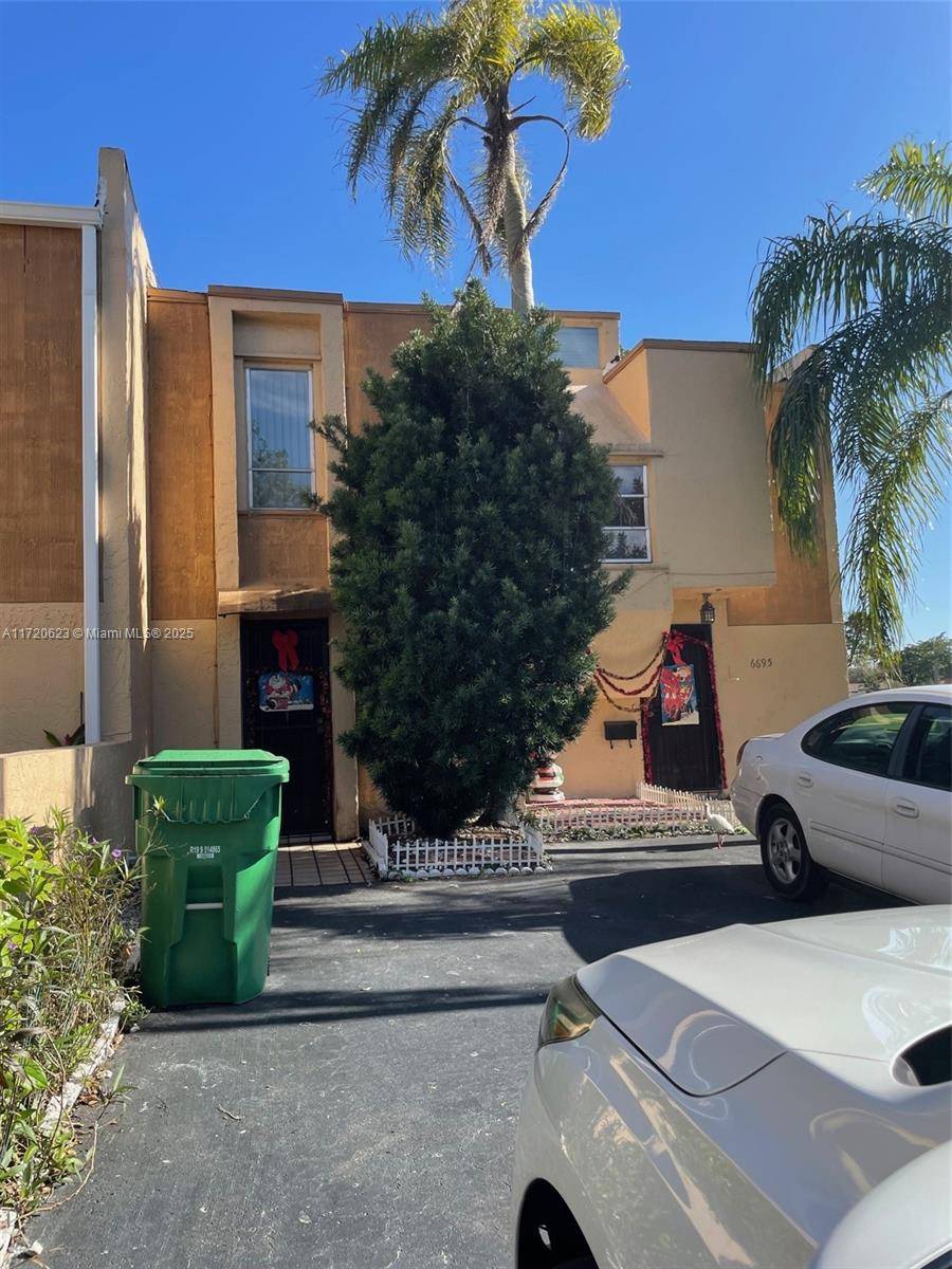 Miami, FL 33183,6695 SW 138th Ct