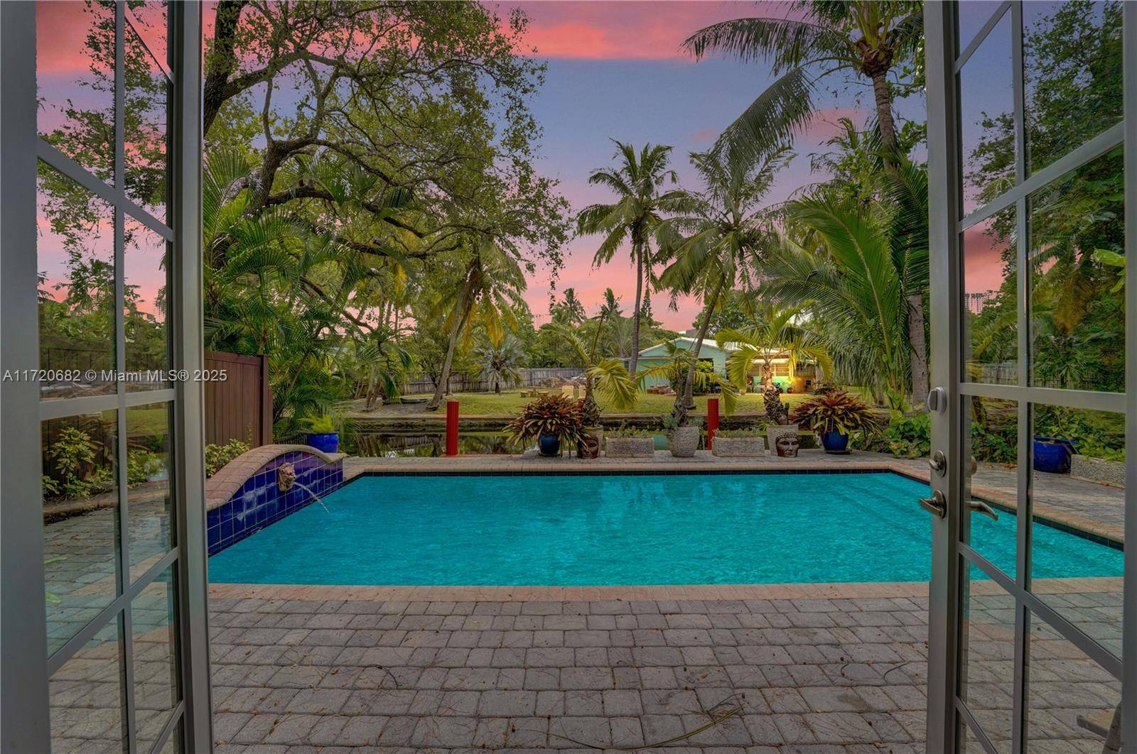 Fort Lauderdale, FL 33315,816 SW 10th St