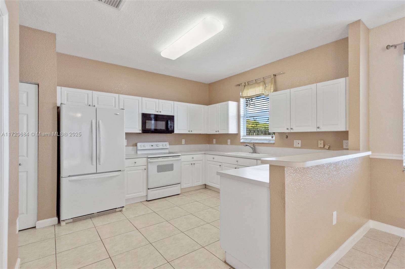 Cutler Bay, FL 33189,9236 SW 215th Ter