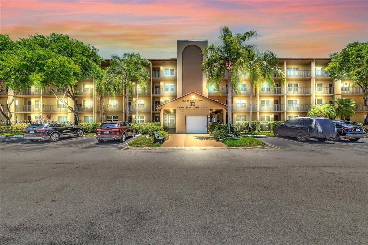 Pembroke Pines, FL 33027,1201 SW 128th Ter #303E