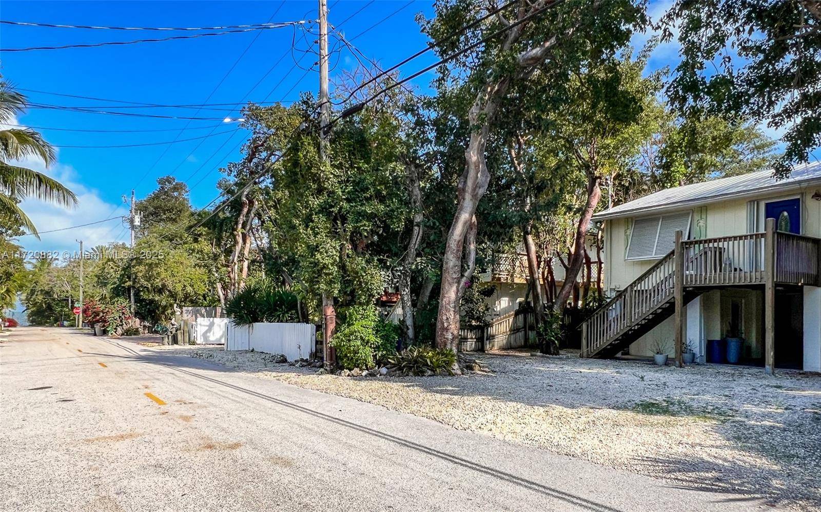 Tavernier, FL 33070,130 Ocean View Dr