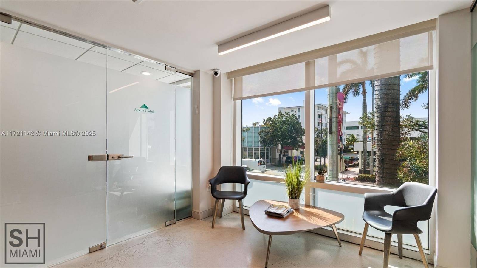 Miami Beach, FL 33140,820 W 41 St #401