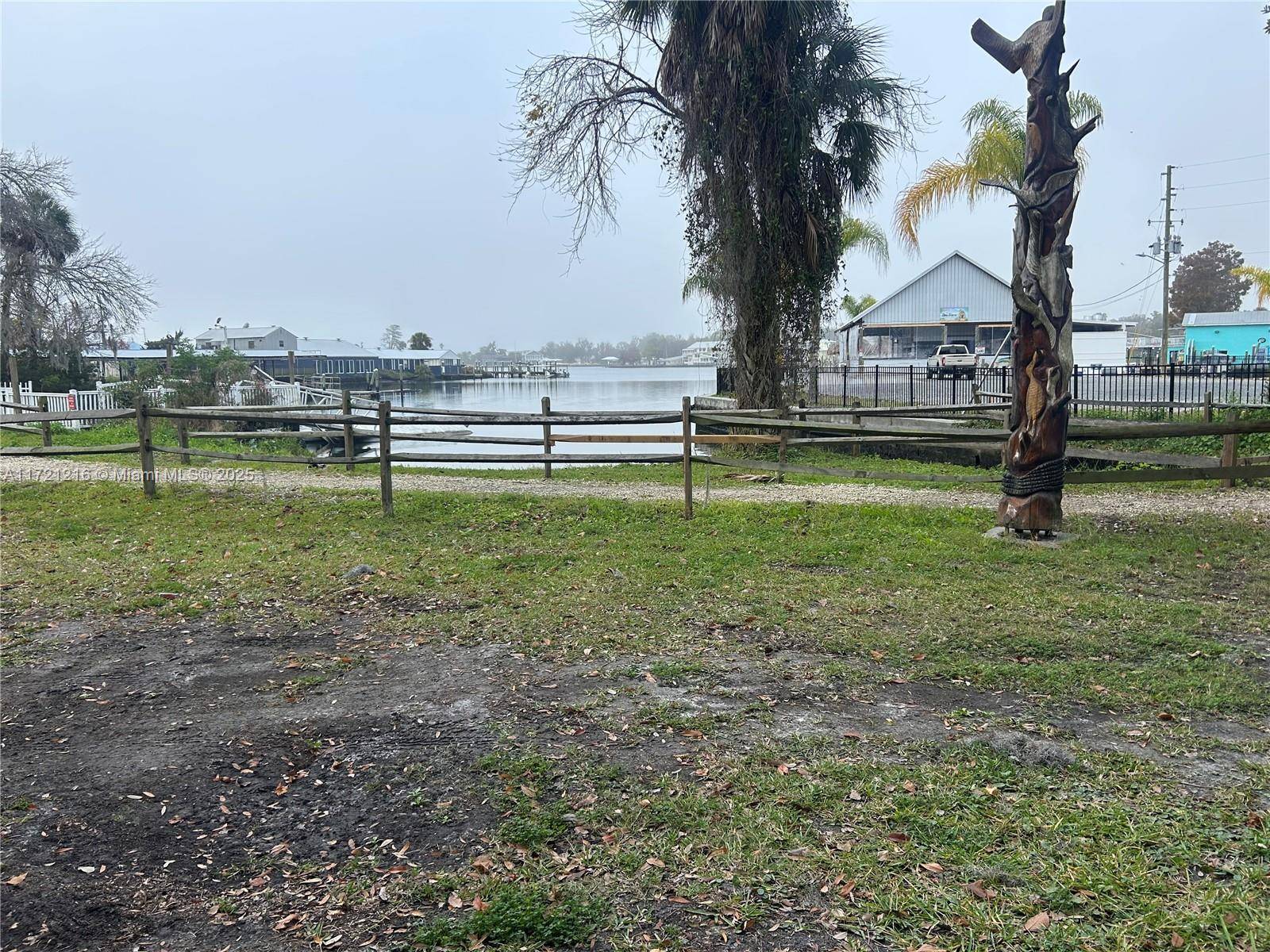 Crystal River, FL 34429,120 NW US 19