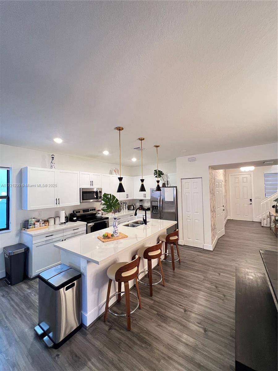 Hialeah, FL 33018,3423 W 110th St