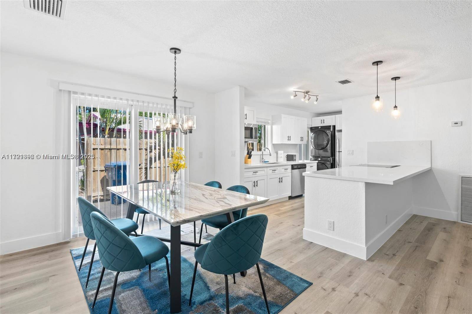 Wilton Manors, FL 33305,1408 NE 24th St
