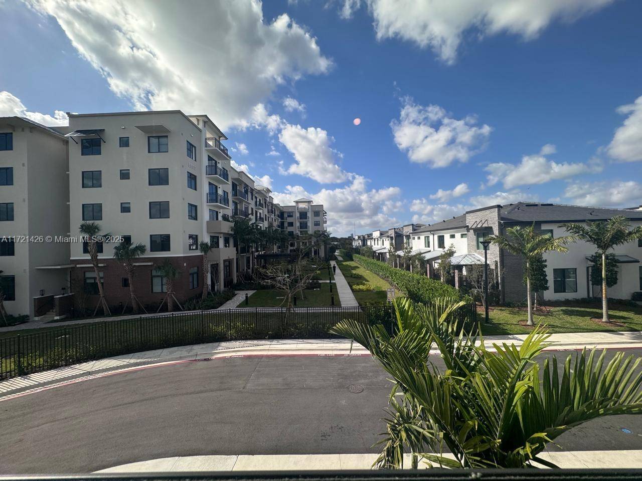 Plantation, FL 33324,750 NW 82th Ter #27