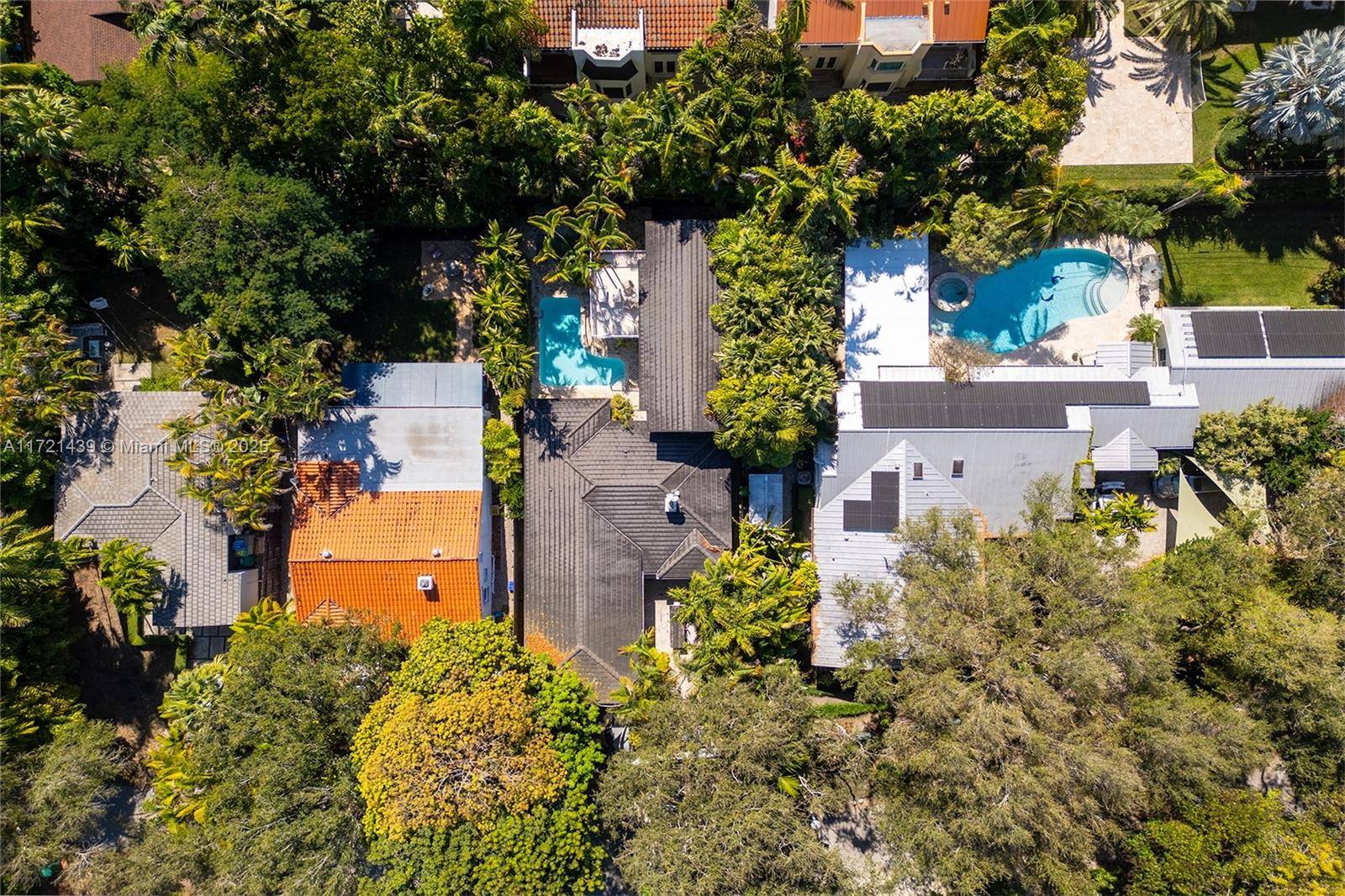 Coconut Grove, FL 33133,4160 Ventura Ave