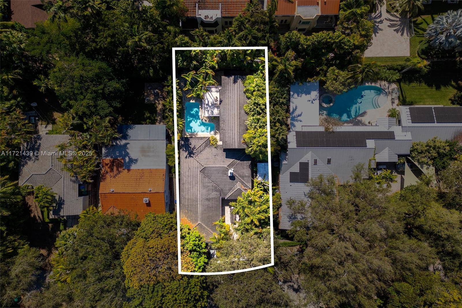 Coconut Grove, FL 33133,4160 Ventura Ave
