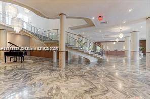 Miami Beach, FL 33140,5401 Collins Ave #430