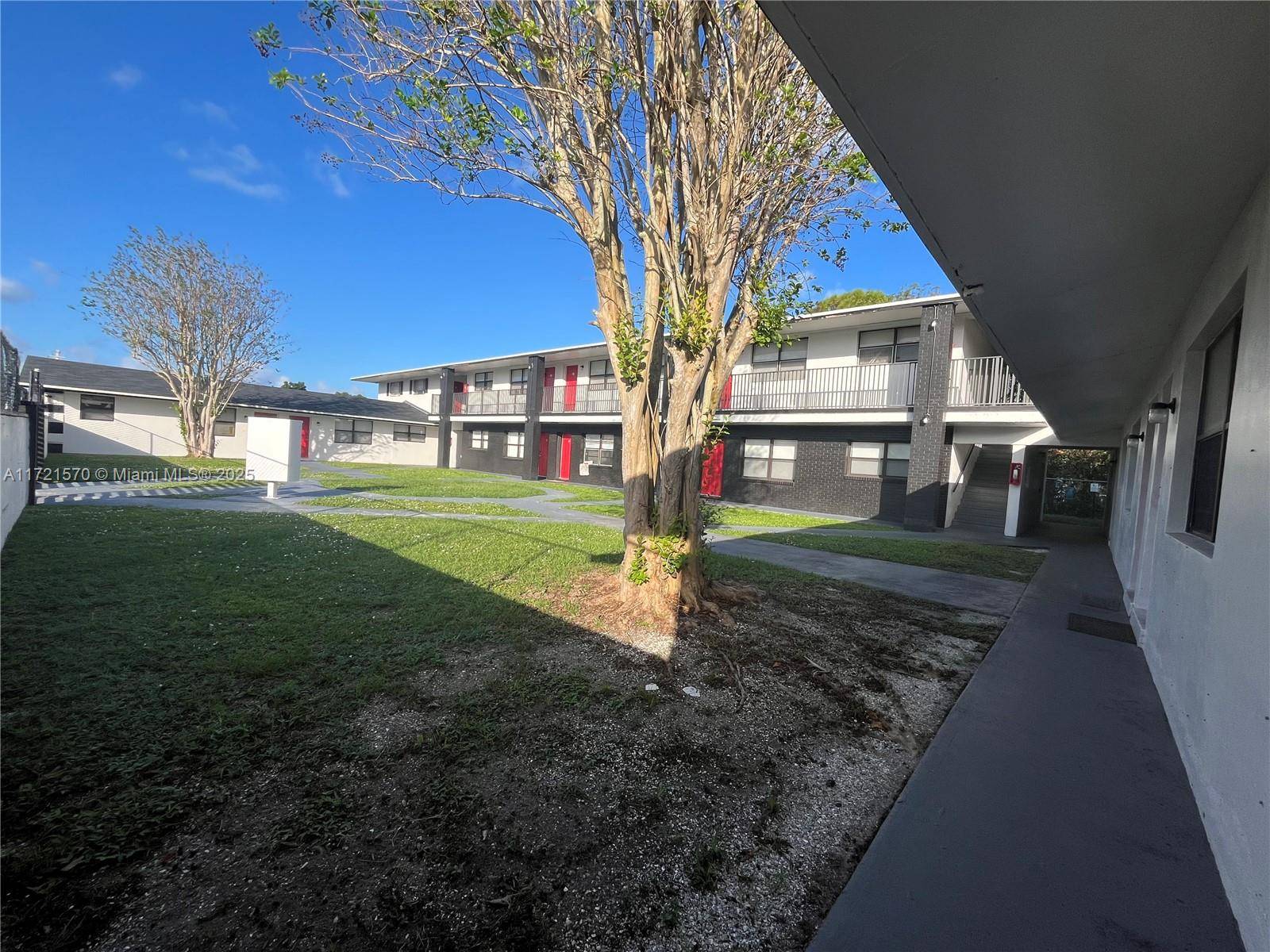 Fort Pierce, FL 34947,1610 N 25th St #6