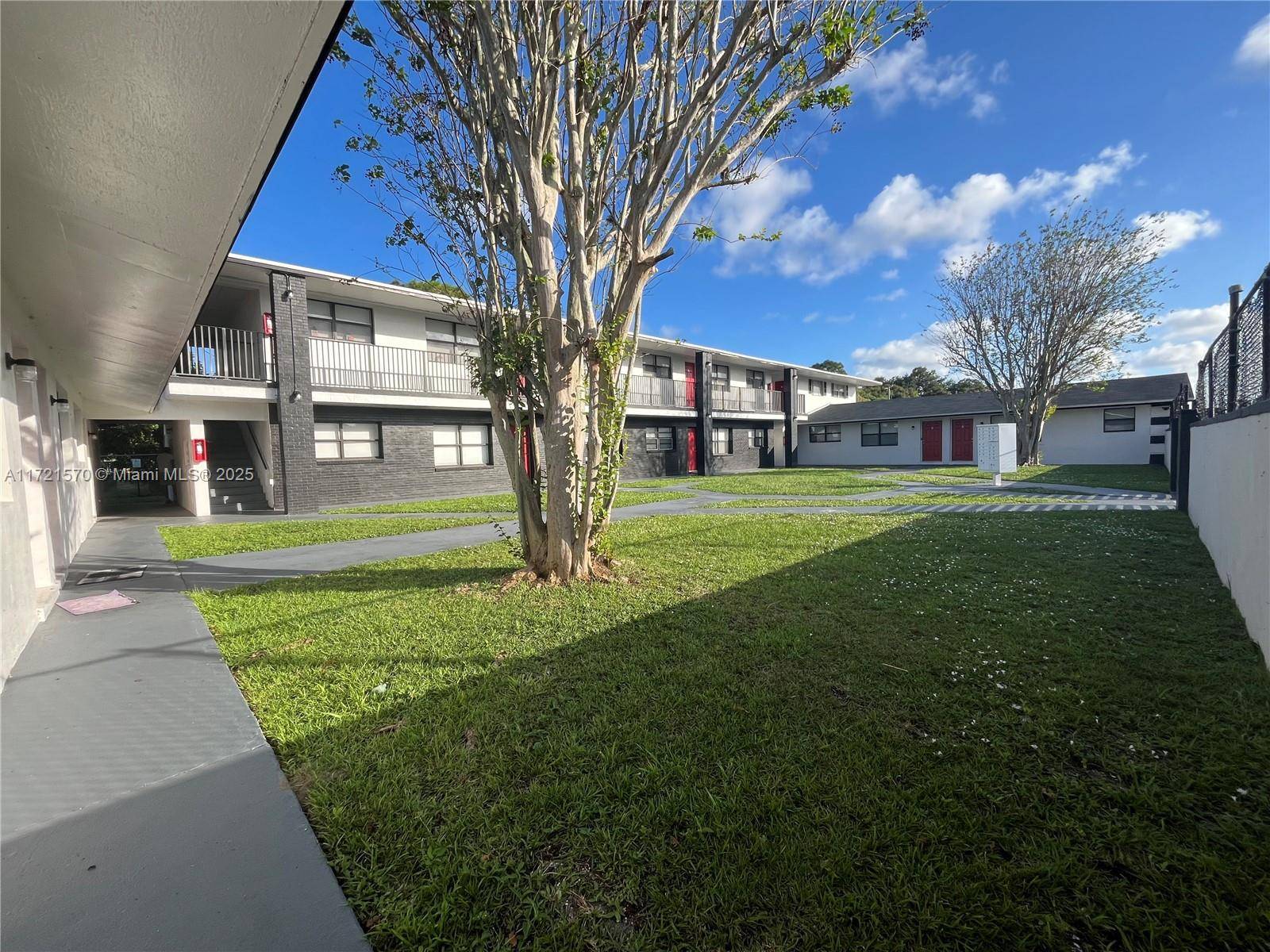 Fort Pierce, FL 34947,1610 N 25th St #6