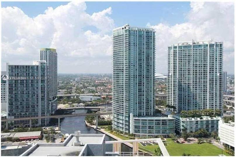 Miami, FL 33131,55 SE 6th St #3201