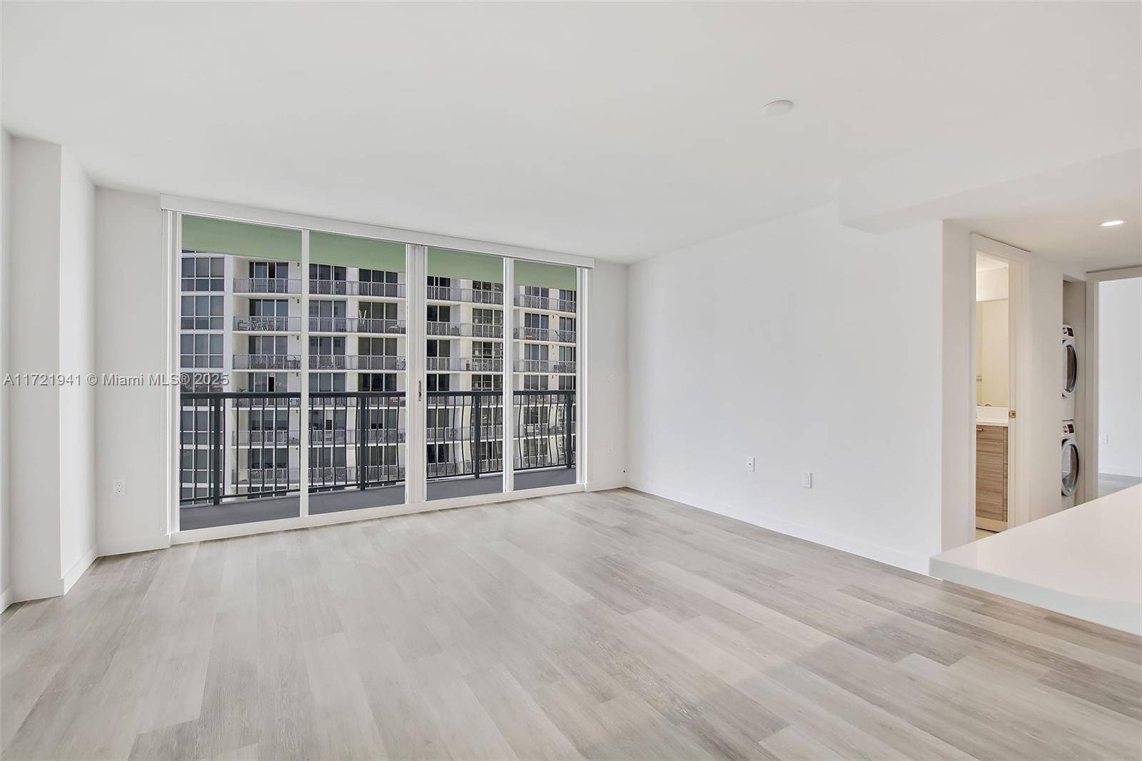 Miami, FL 33132,1756 N Bayshore Dr #32E