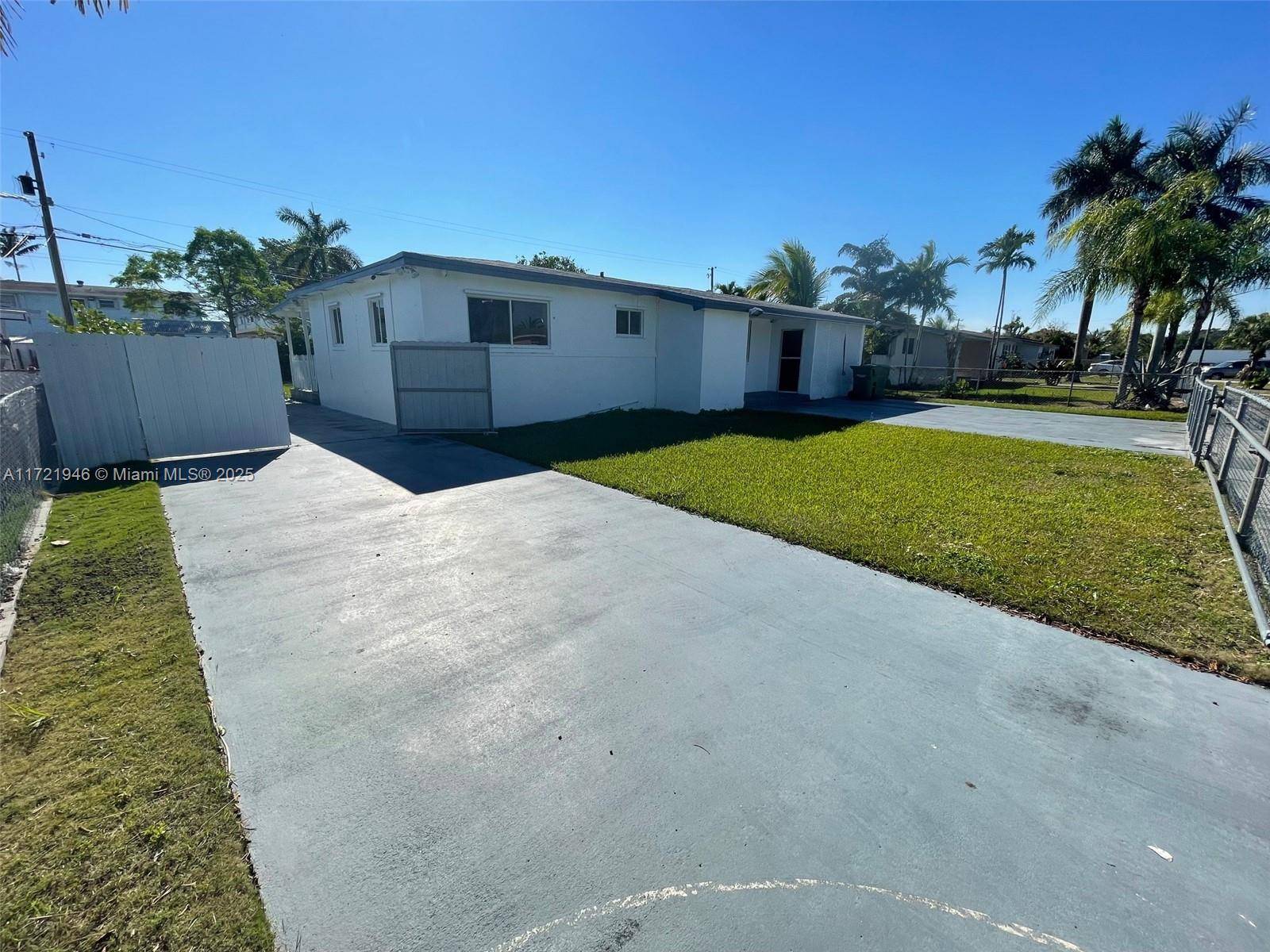 Homestead, FL 33033,1570 NE 9th St