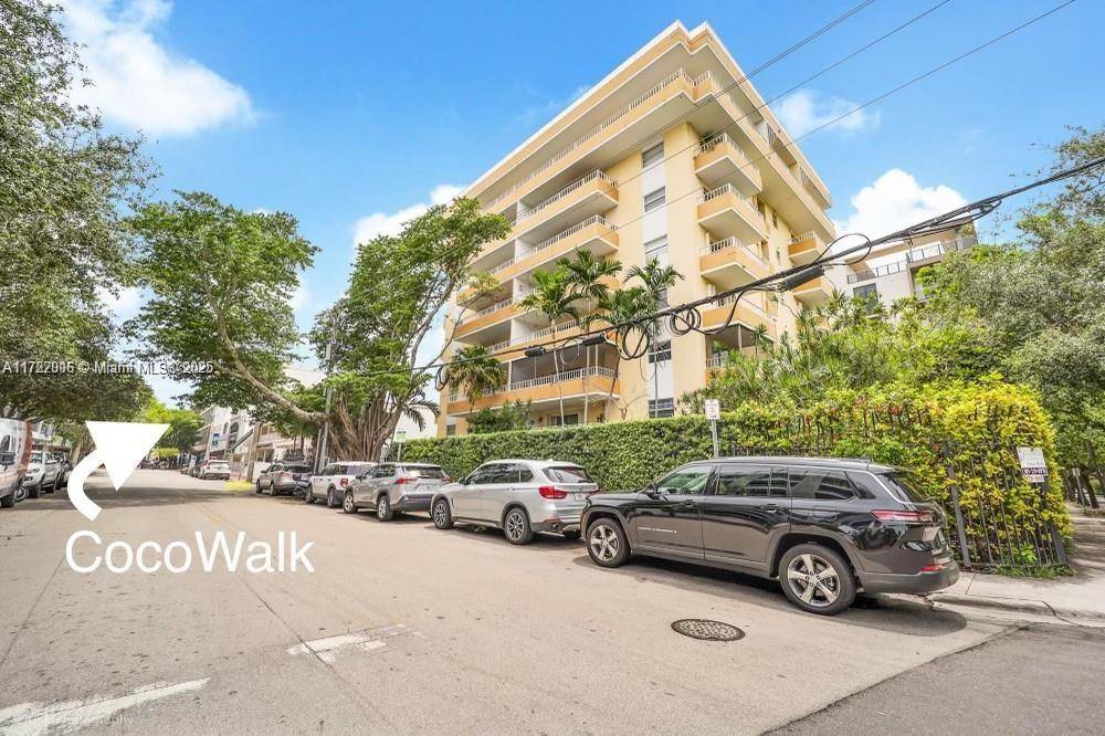 Miami, FL 33133,3304 Virginia St #6B