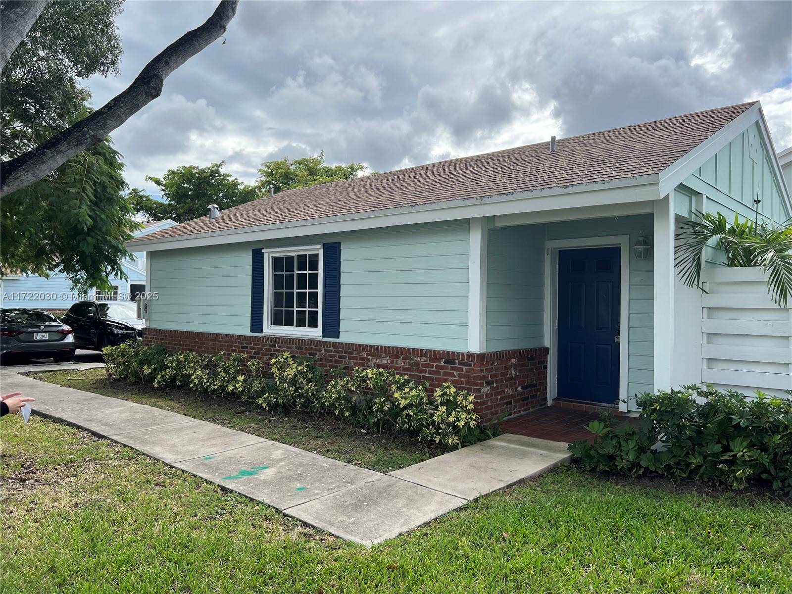 Miami, FL 33186,13795 SW 147th Cir Ln #1-12