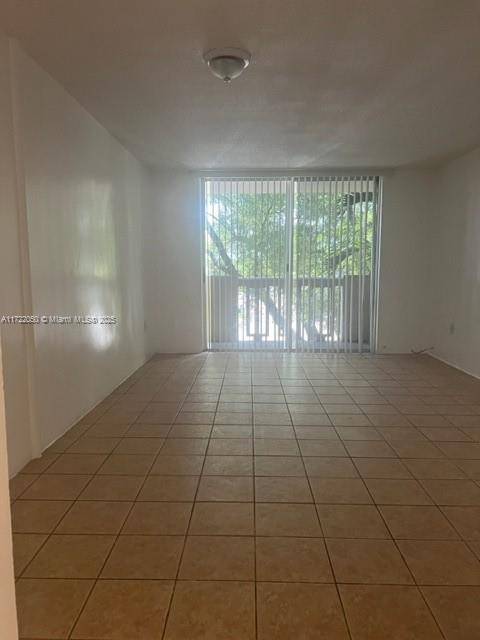 North Miami, FL 33181,1800 Sans Souci Blvd #343