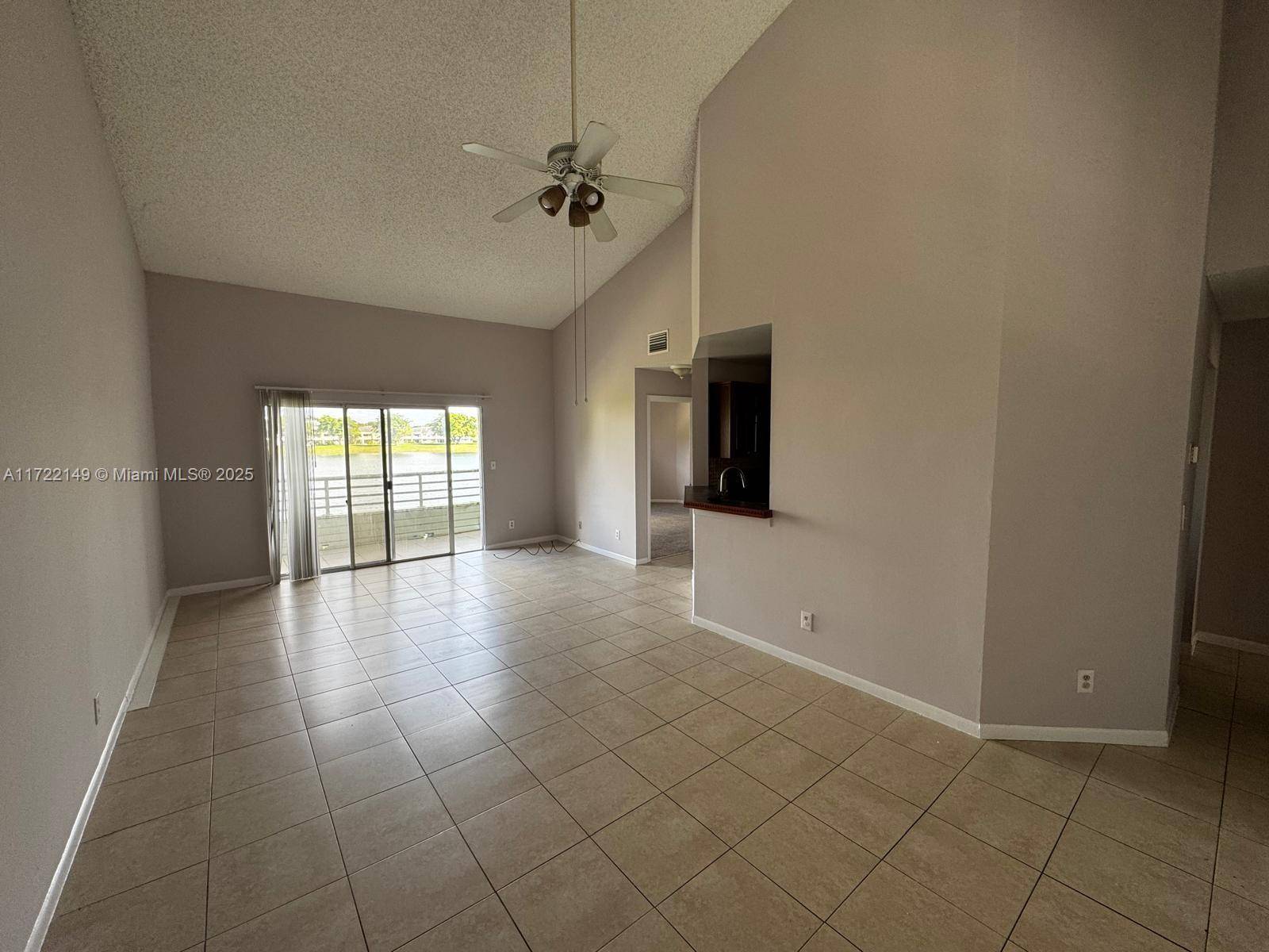 Oakland Park, FL 33309,3437 NW 44th St #208