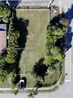 North Miami Beach, FL 33162,1595 NE 182nd St