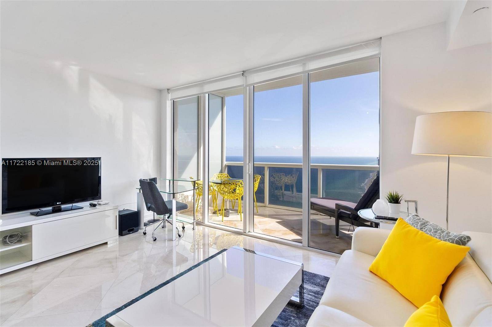 Hallandale Beach, FL 33009,1830 S Ocean Dr #5105