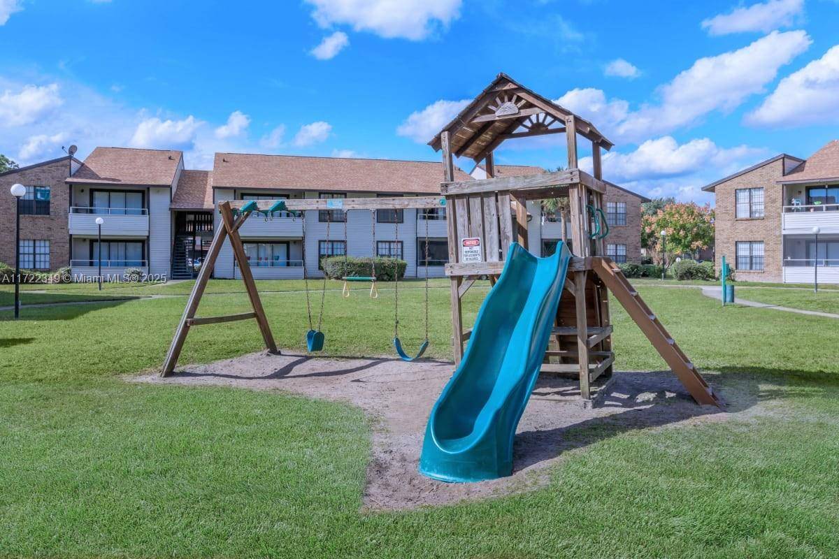 Orlando, FL 32811,4603 Cason Cove #313