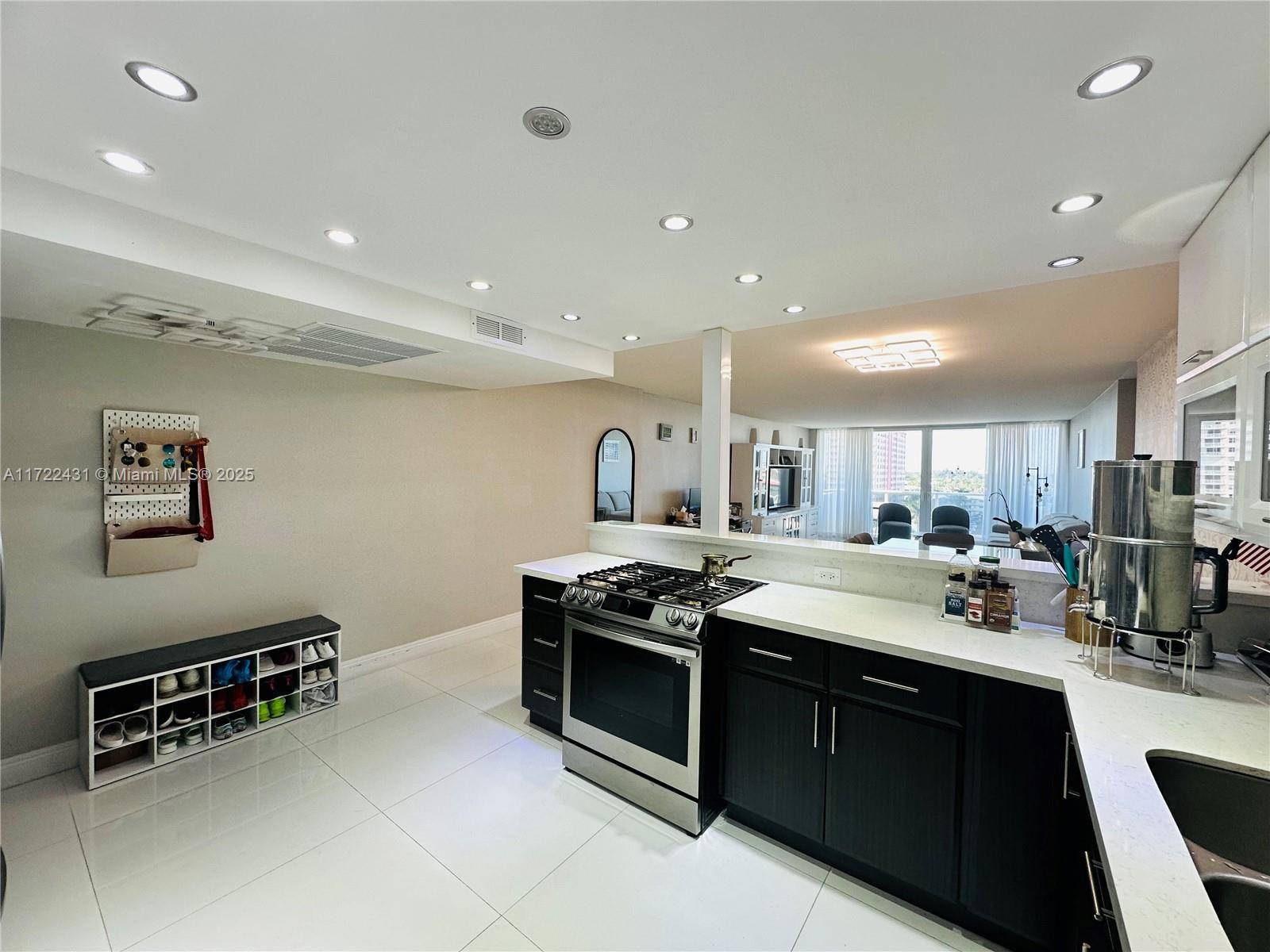 Hallandale Beach, FL 33009,3140 S Ocean Dr #710