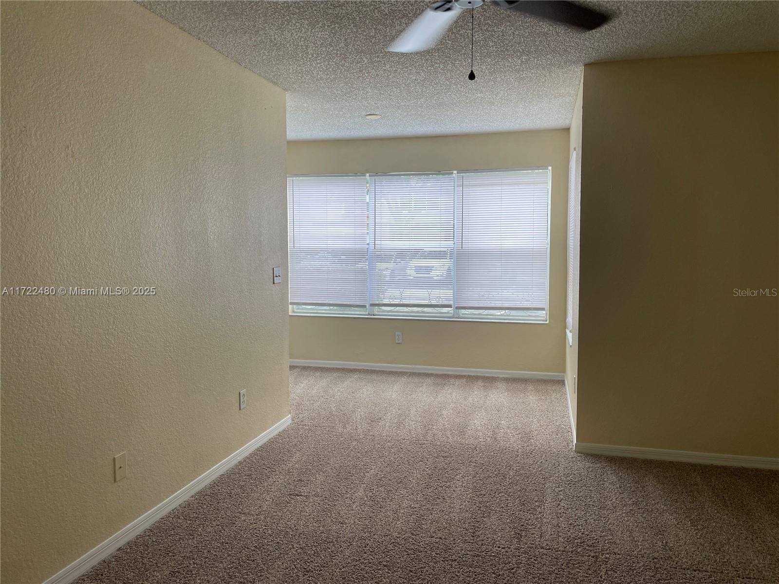 Orlando, FL 32811,5160 conror rd #1414