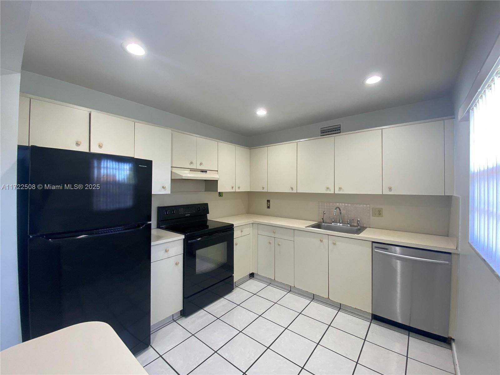 Pembroke Pines, FL 33027,150 SW 134th Way #314R