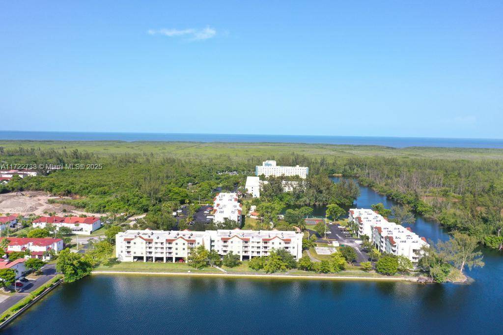 Cutler Bay, FL 33189,8240 SW 210 th #320
