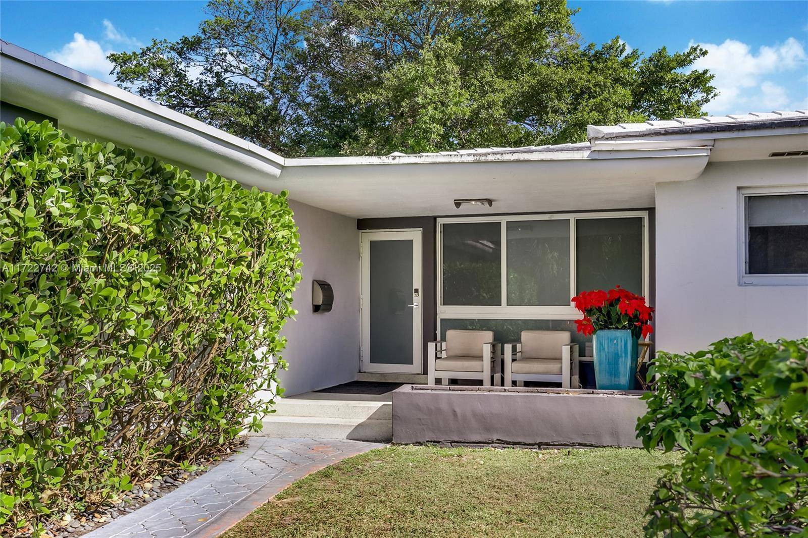 Surfside, FL 33154,9365 Dickens Ave