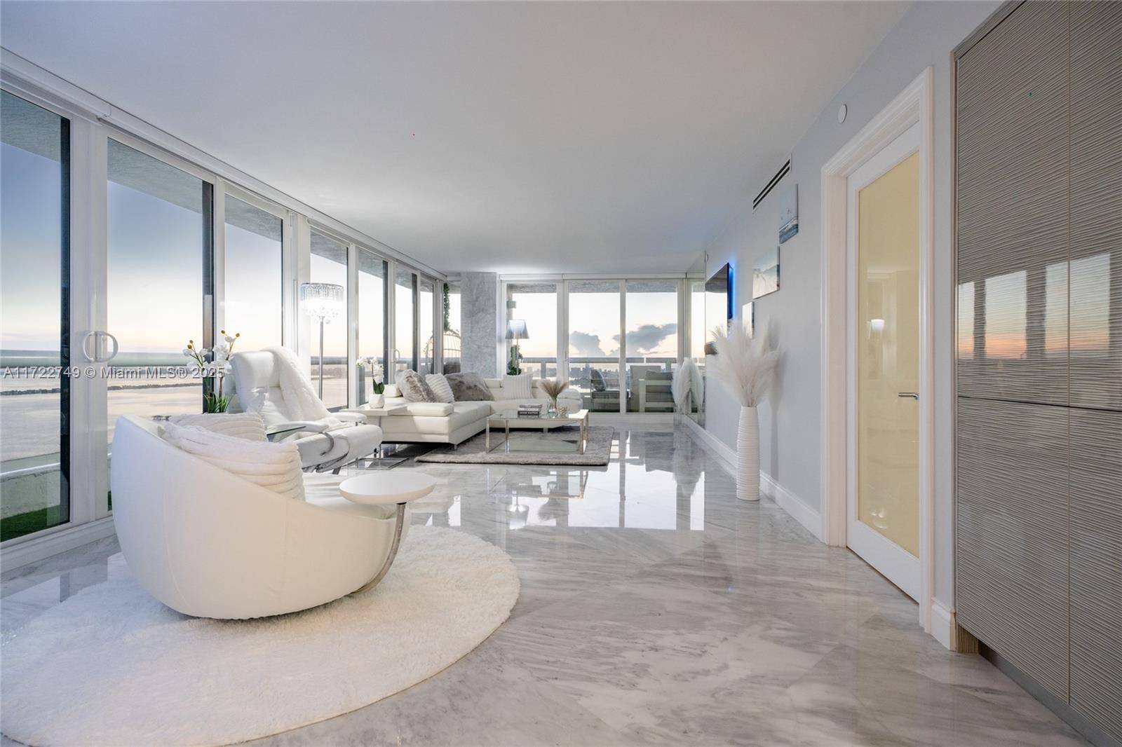 Miami, FL 33132,1717 N Bayshore Dr #D-3934