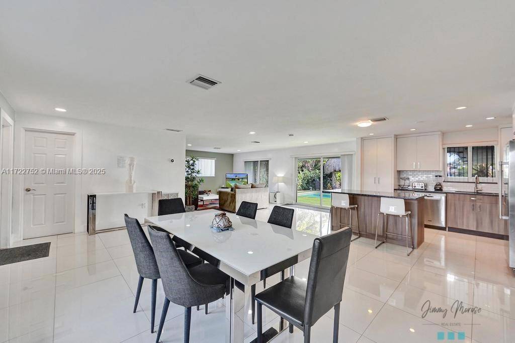 Pompano Beach, FL 33060,410 SW 18th