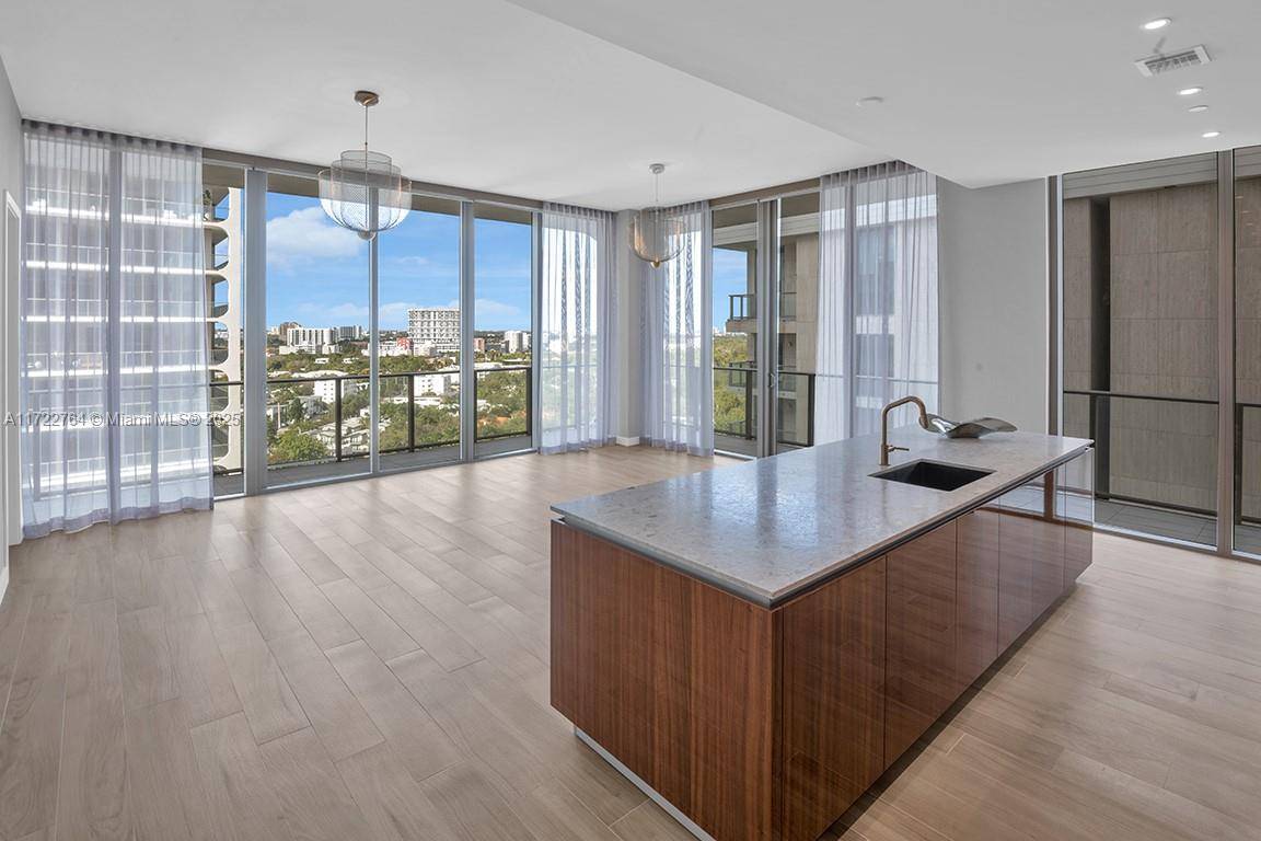 Coconut Grove, FL 33133,2655 S Bayshore Dr #1212