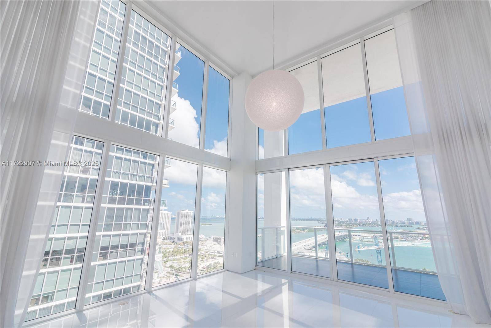 Miami, FL 33132,1040 Biscayne Blvd #2504