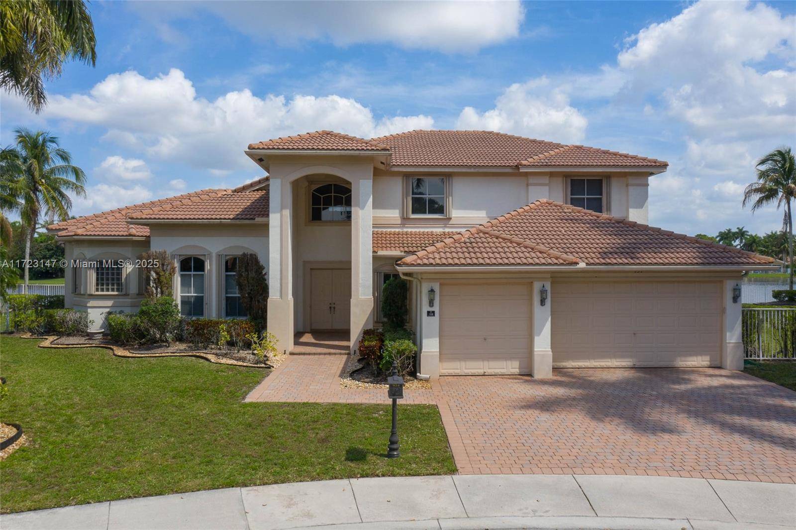 Weston, FL 33327,934 Gulfstream Ct