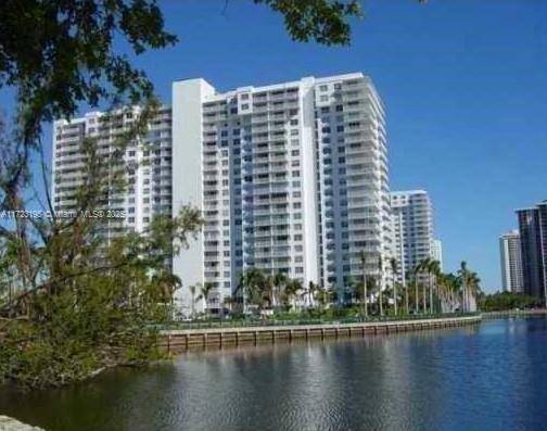 Aventura, FL 33160,2851 NE 183rd St #1714E