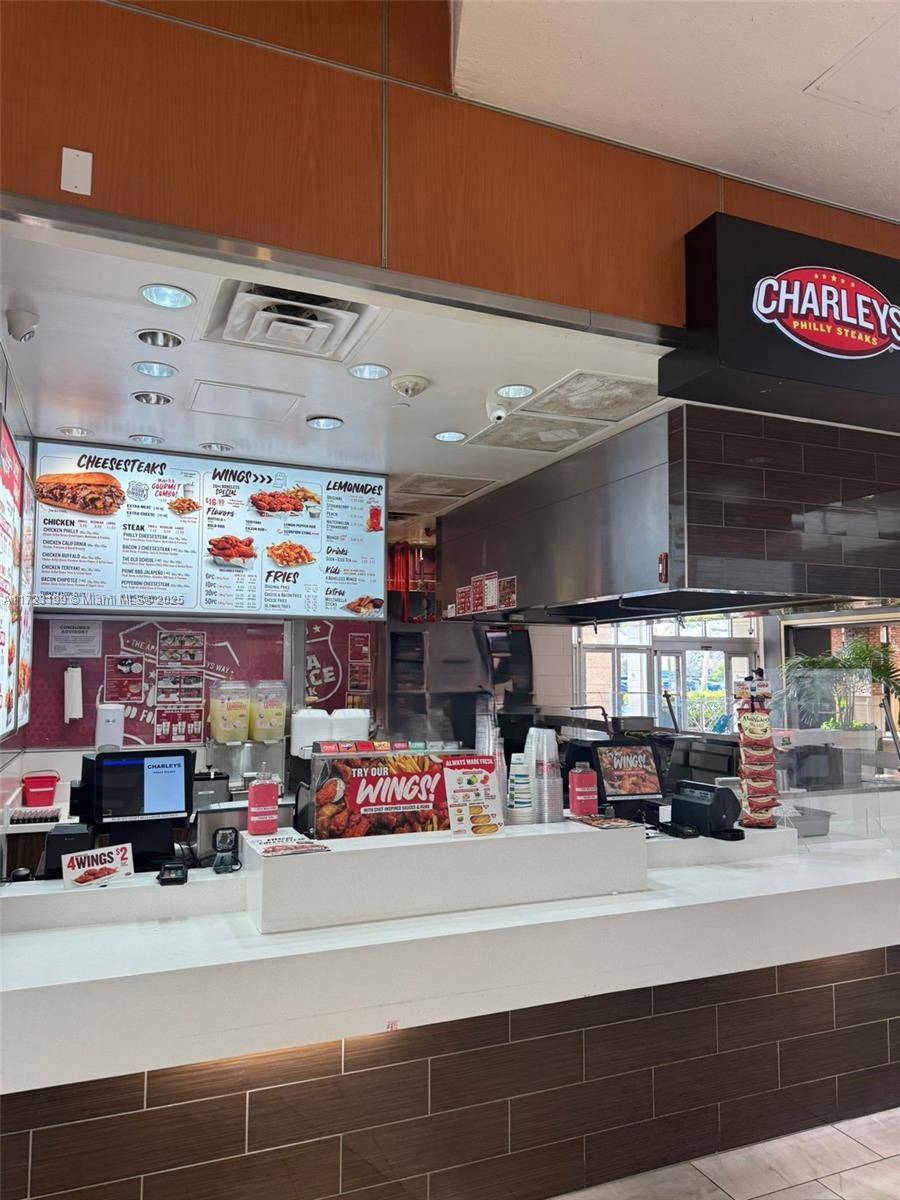 Plantation, FL 33388,8000 W BROWARD BLVD