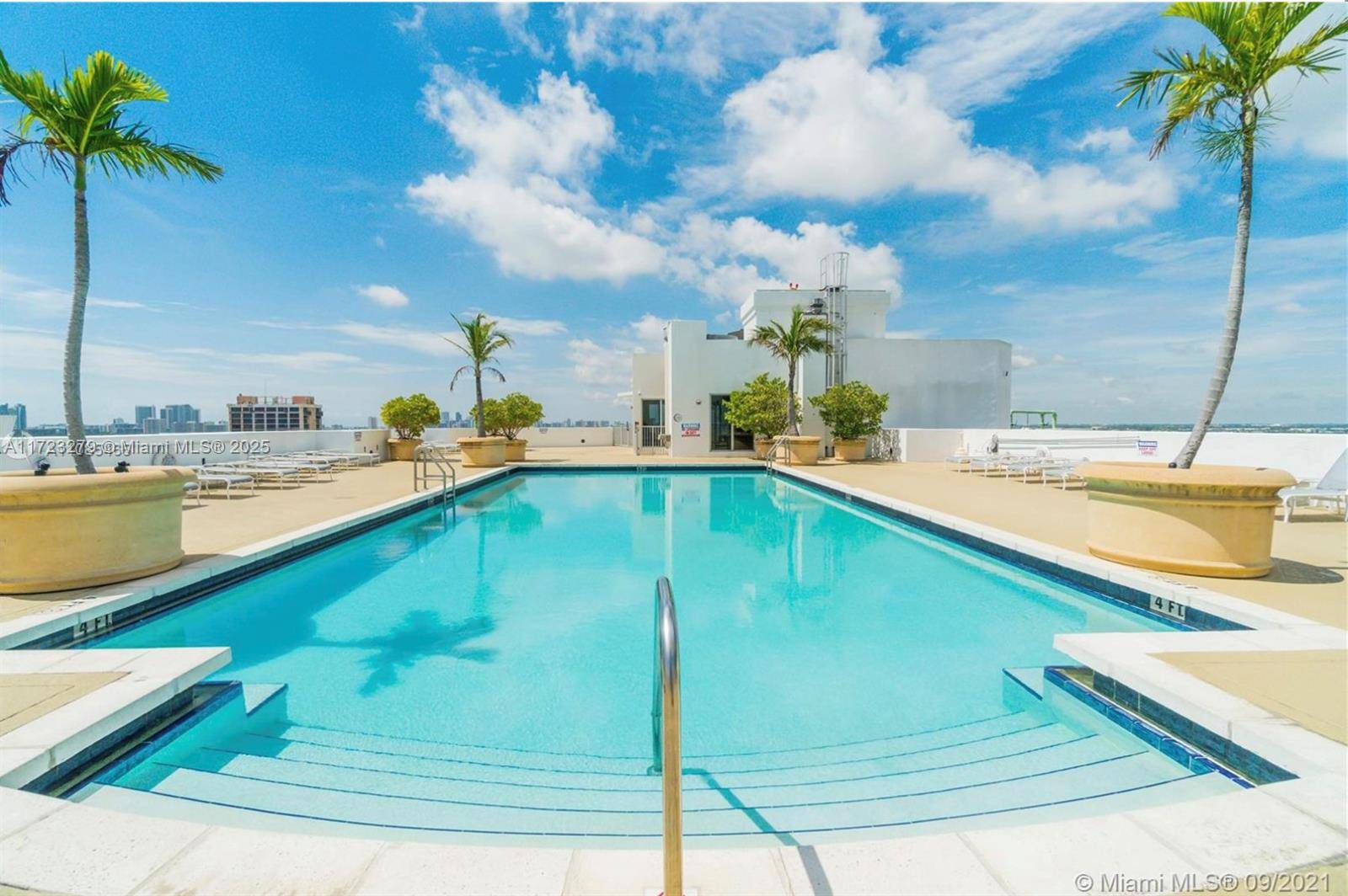 Hollywood, FL 33020,1830 Radius Dr #421
