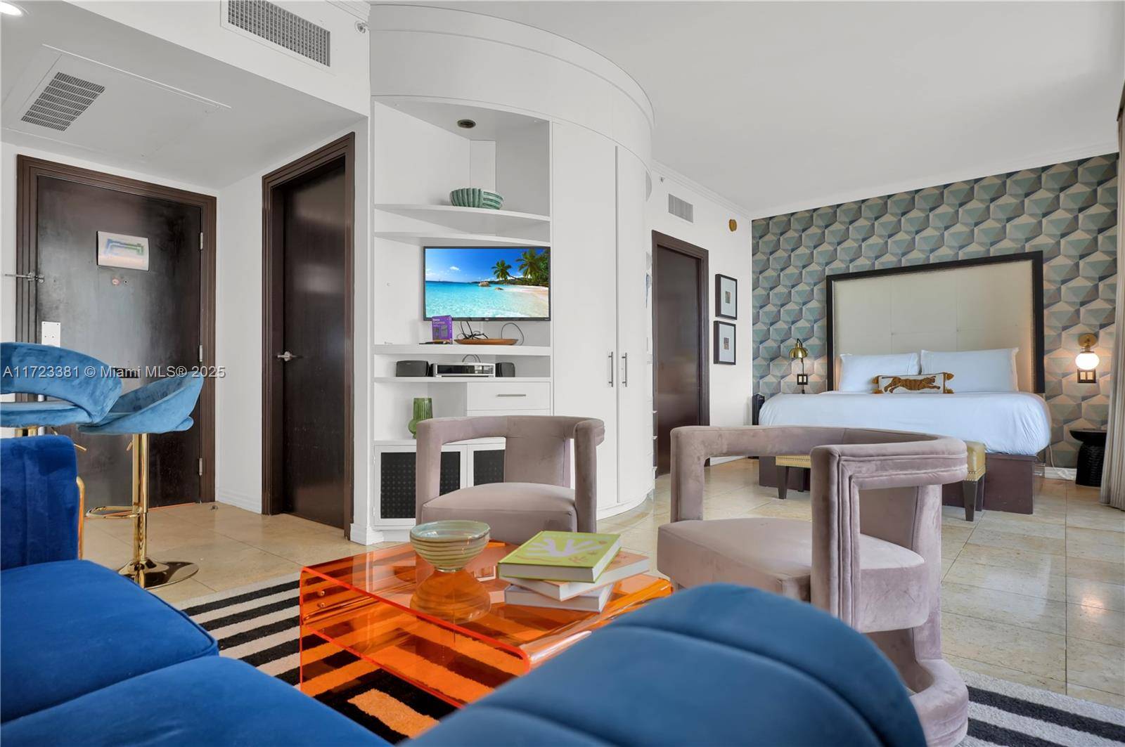 Miami Beach, FL 33139,1437 Collins Ave #PH10