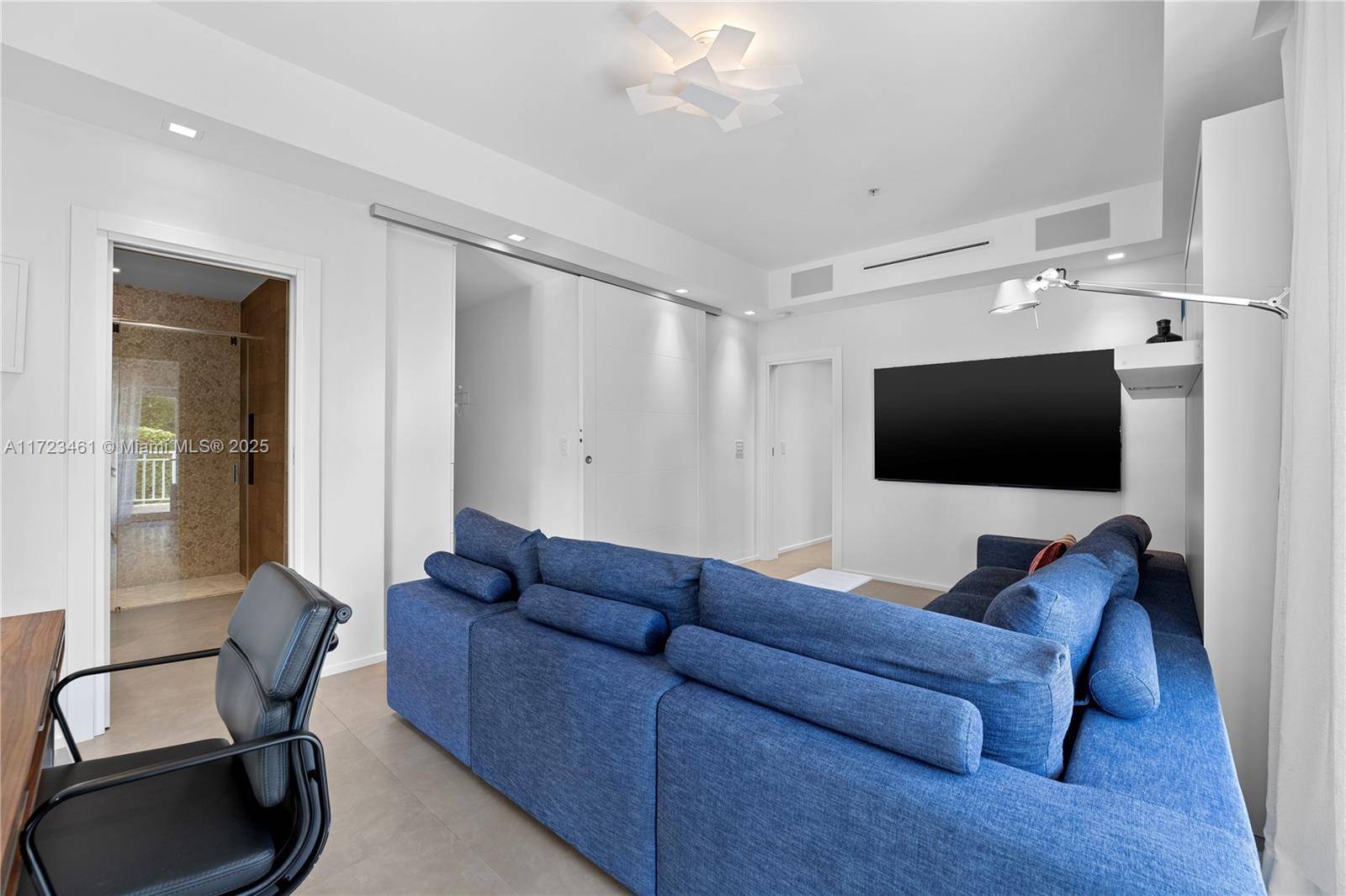 Miami Beach, FL 33139,1413 Sunset Harbour Dr #212